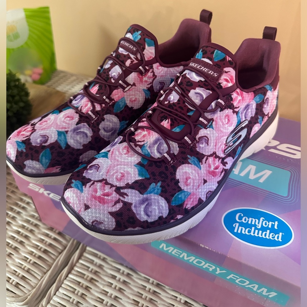 Skechers womens Sneakers